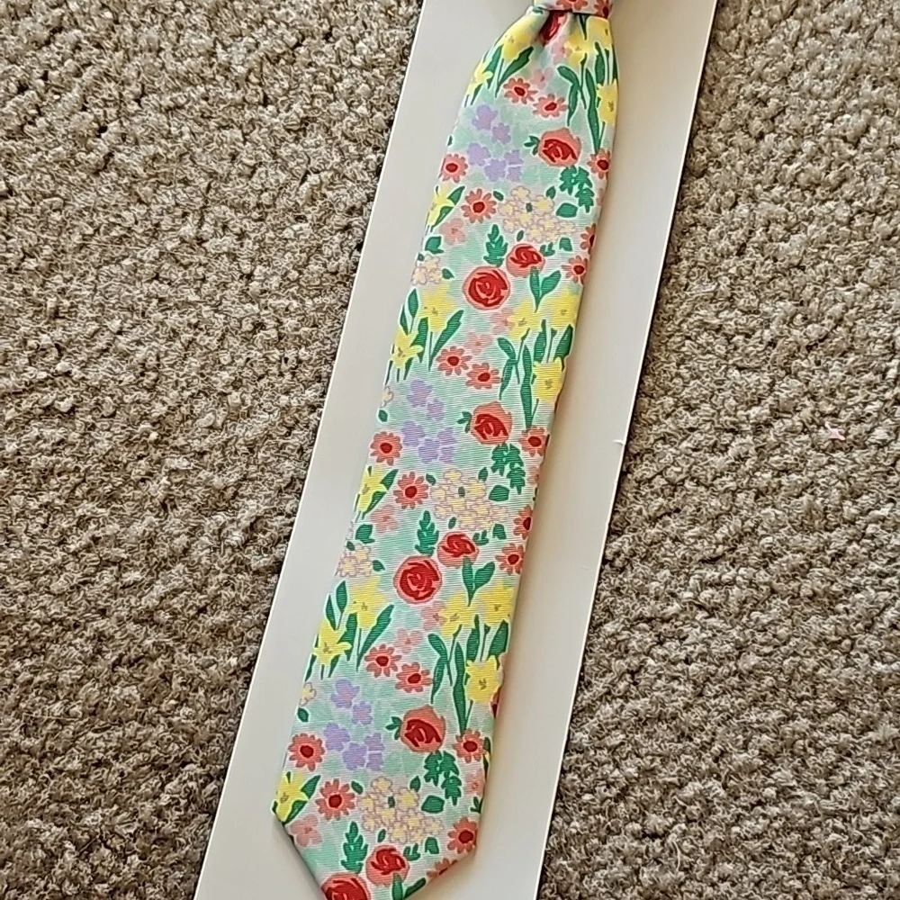 Cat & Jack Boys Woven Floral Zip Necktie S/M